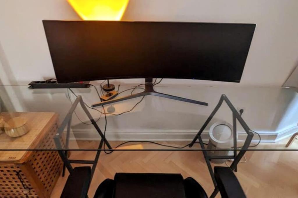 Modern Meets Classic - Near Volkspark Schoeneberg Appartamento *