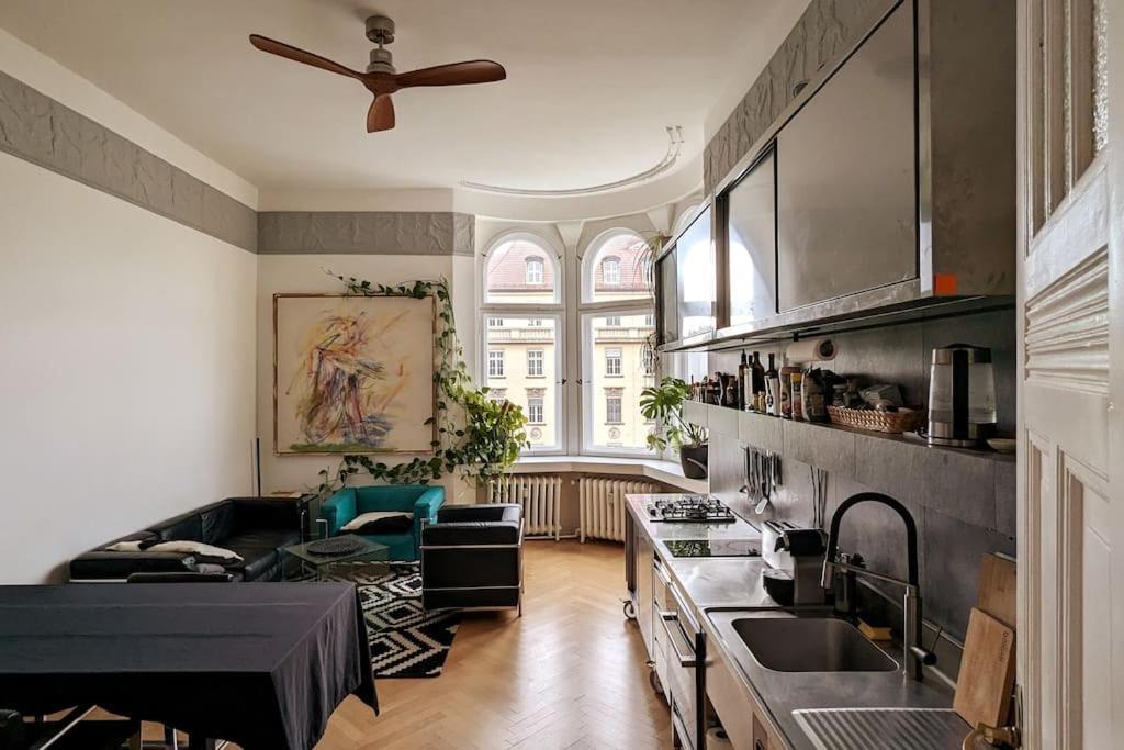 Modern Meets Classic - Near Volkspark Schoeneberg Appartamento *