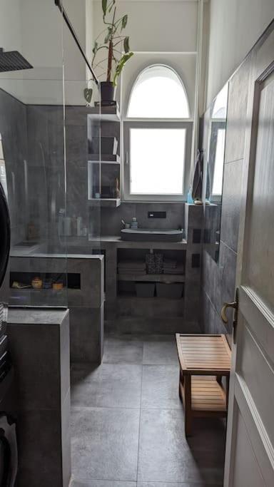 Modern Meets Classic - Near Volkspark Schoeneberg Appartamento